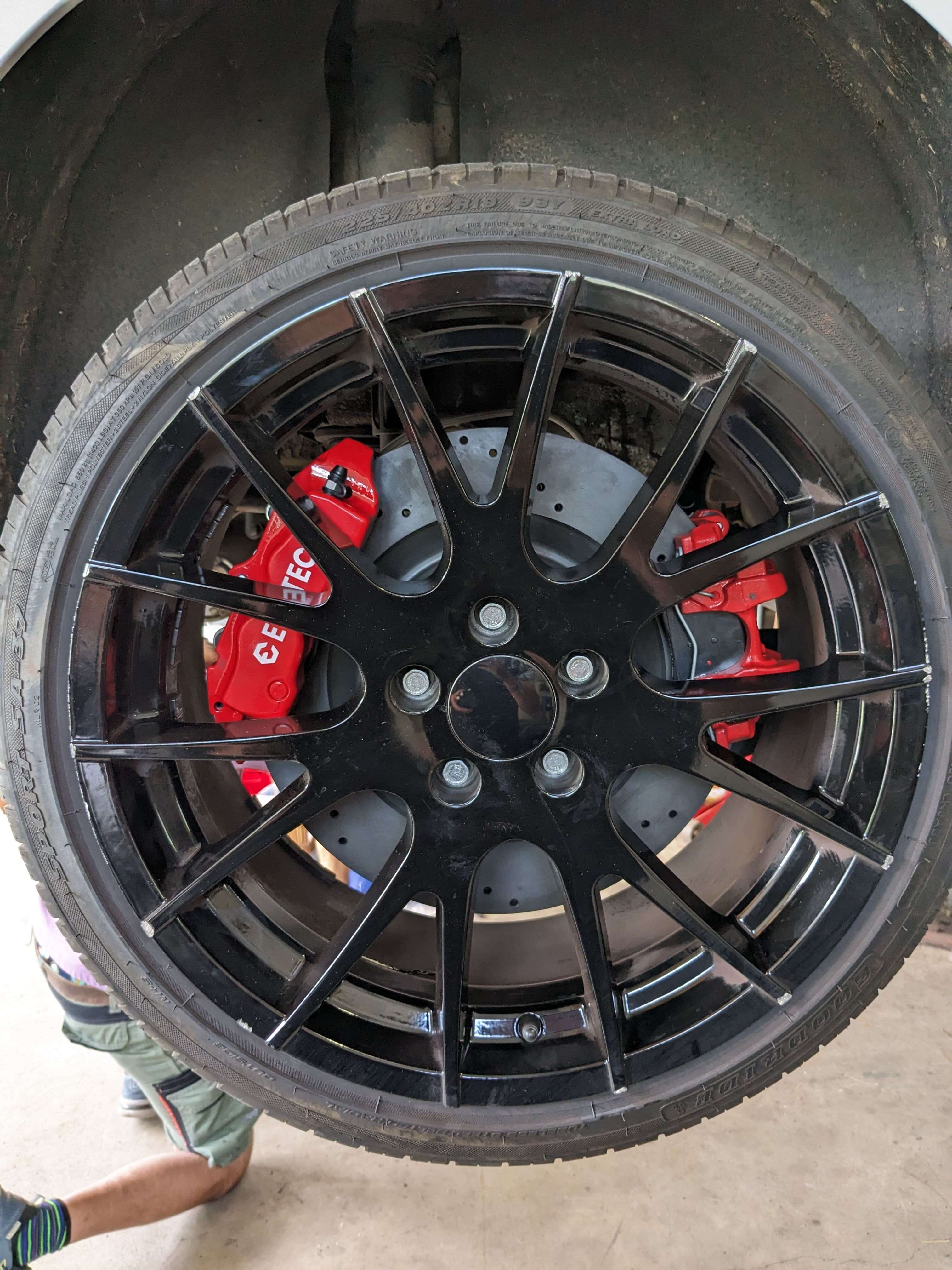 Allgemeine Einbauanleitung für den Bremsanlagenumbau auf die Porsche Bremsanlage mit separaten Handbremssattel an der Hinterachse Allgemeine Einbauanleitung für den Bremsanlagenumbau auf die Porsche Bremsanlage mit separaten Handbremssattel an der Hinterachse