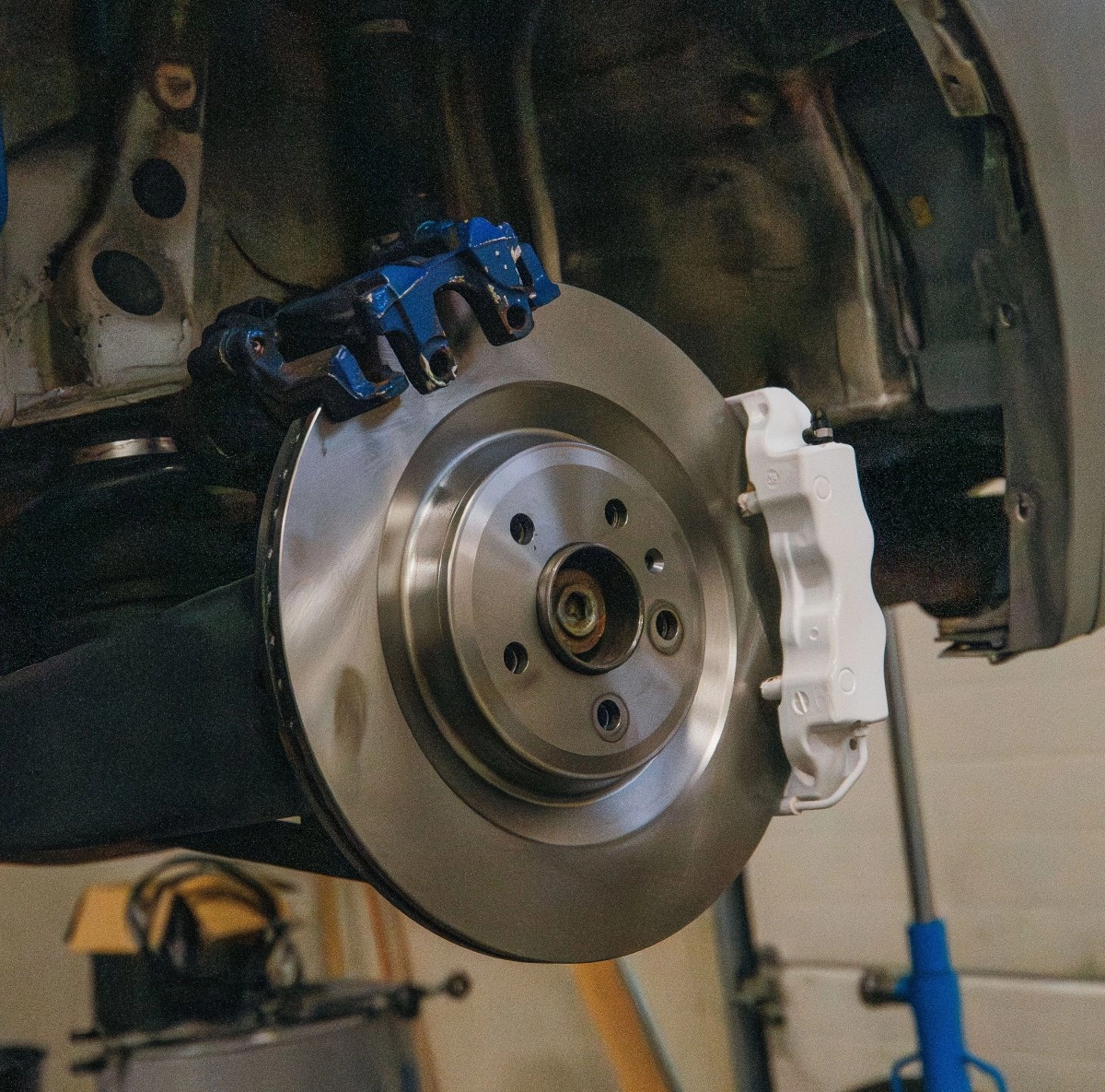 groes-bremsanlagen-kit-hinterachse-bmw-x1-x2-2er-mini-porsche-cayenne-4-kolben-sattel-356x22-bremsscheibe---farbe-bremssattel-eintragen-in-wunschfarbe-lackiert-1286-KIT-Wunschfarbe-3