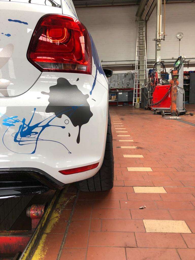 Fabrications spéciales pour ton véhicule - De l'échantillon à la pièce finie - Plaques de correction de carrossage