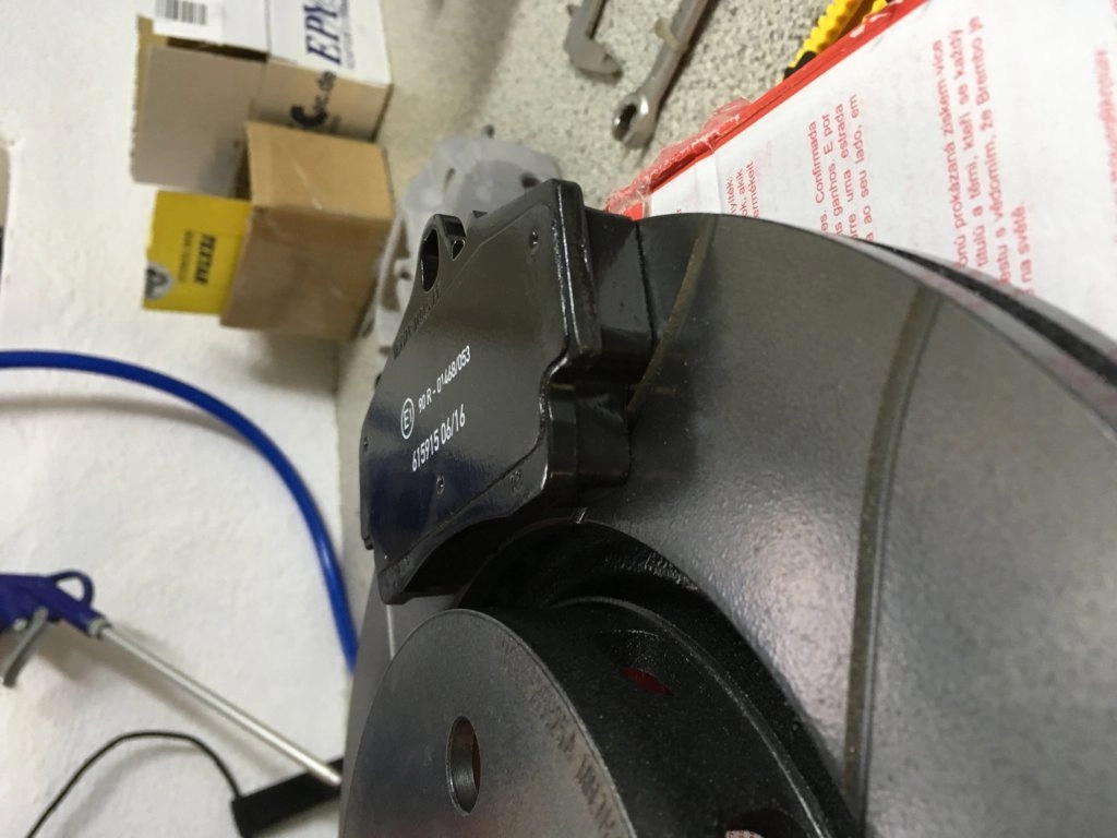 bremsanlagen-kit-vw-golf-corrado-passat-g60-porsche-bremsanlage-bremssattel-adapter-bremse-280x22mm-bremsscheibe---farbe-bremssattel-rot-mit-epytec-logo-413-KIT-RAL3001-9