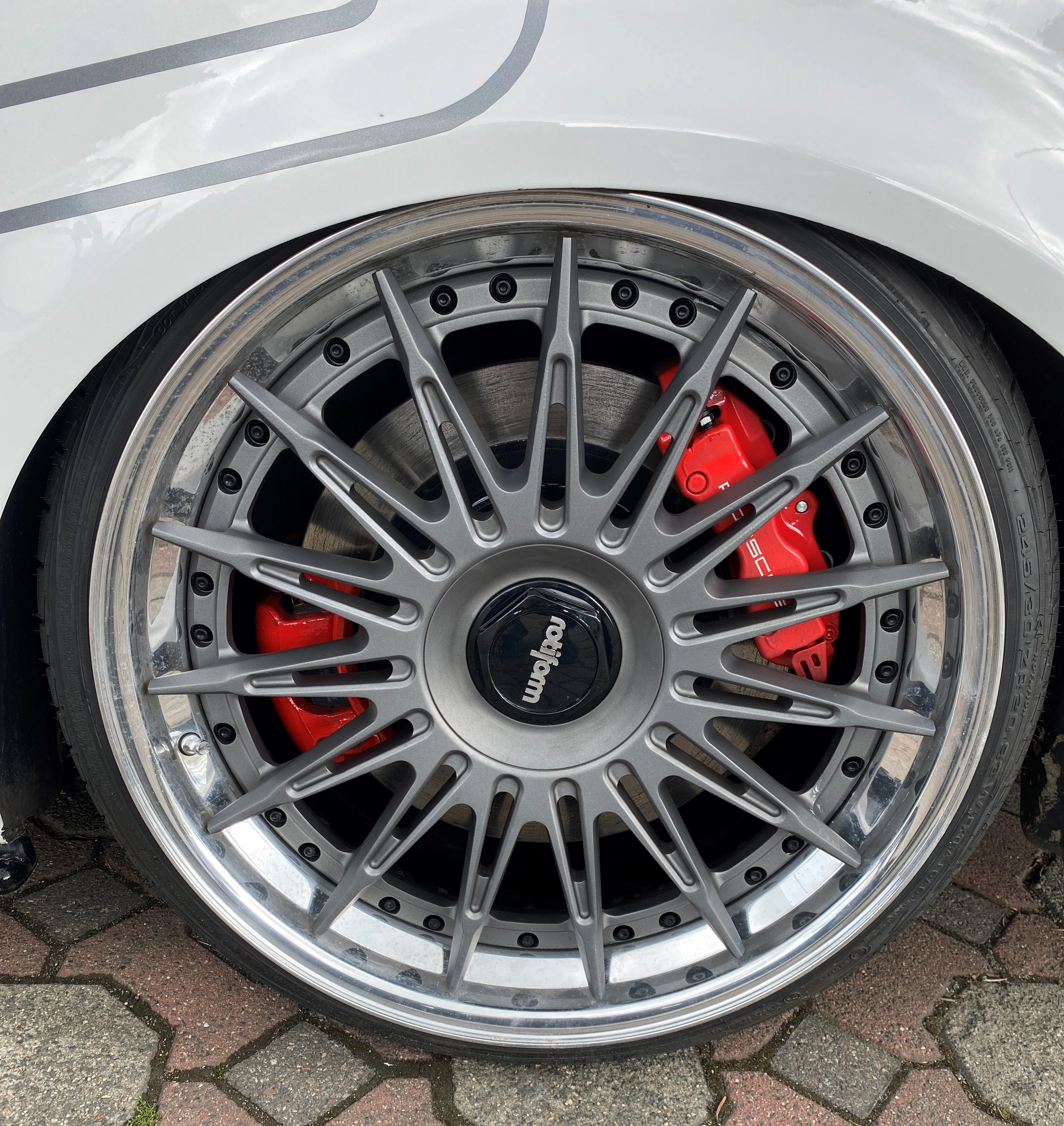 Brake Caliper Adapter Rear Axle VW T5 T6 Transporter Brake Disc Audi A6 356x22 4-piston Porsche Cayenne with TÜV parts certificate