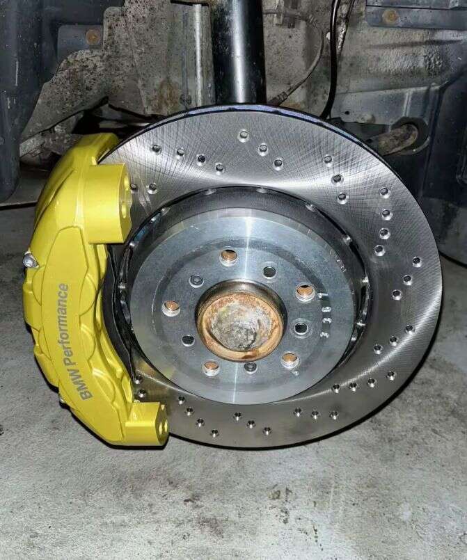 BMW E46 M3 Performance Bremsanlage Bremssattel Adapter 345x28 Bremsscheibe Vorderachse Tuning Adapter