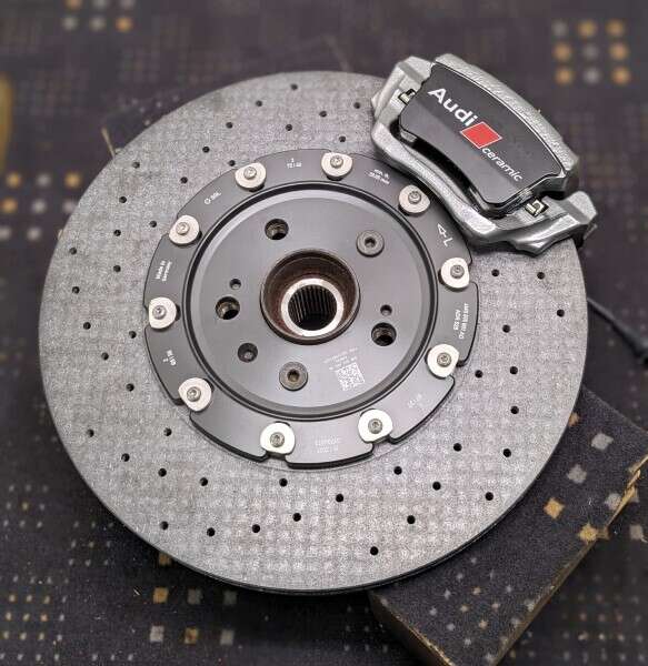 Mercedes GLE 63S Bremse upgraden – RS Q8 Keramik mit Adapter an der Hinterachse Mercedes GLE 63S Bremse upgraden – RS Q8 Keramik mit Adapter an der Hinterachse