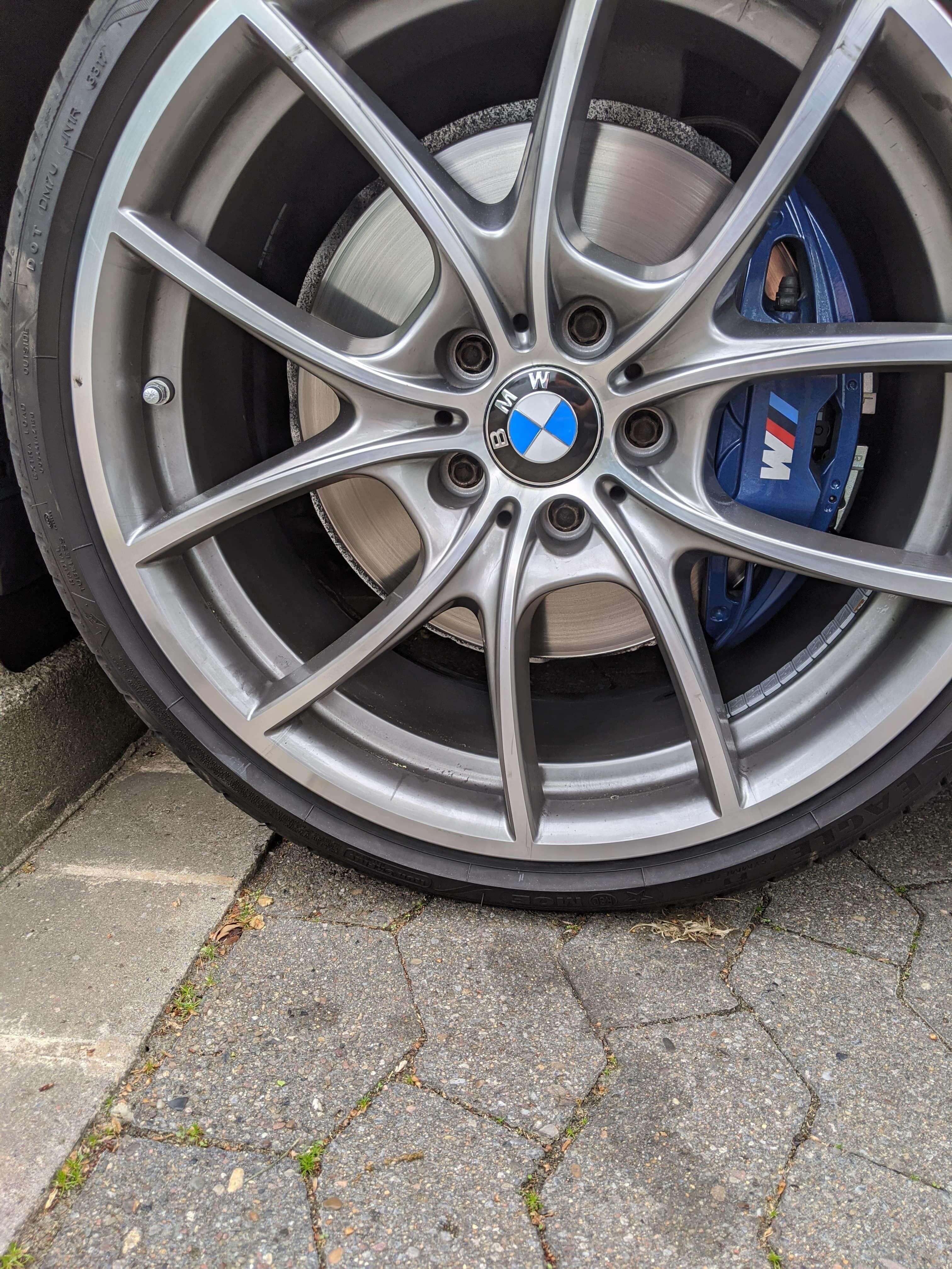 Bremssatteladapter BMW 5er F10 F11 Xdrive Bremsanlage 4 Kolben Bremssattel BMW G30-31 Bremsscheibe 348x36 Tuning Adapter Bremssatteladapter BMW 5er F10 F11 Xdrive Bremsanlage 4 Kolben Bremssattel BMW G30-31 Bremsscheibe 348x36 Tuning Adapter