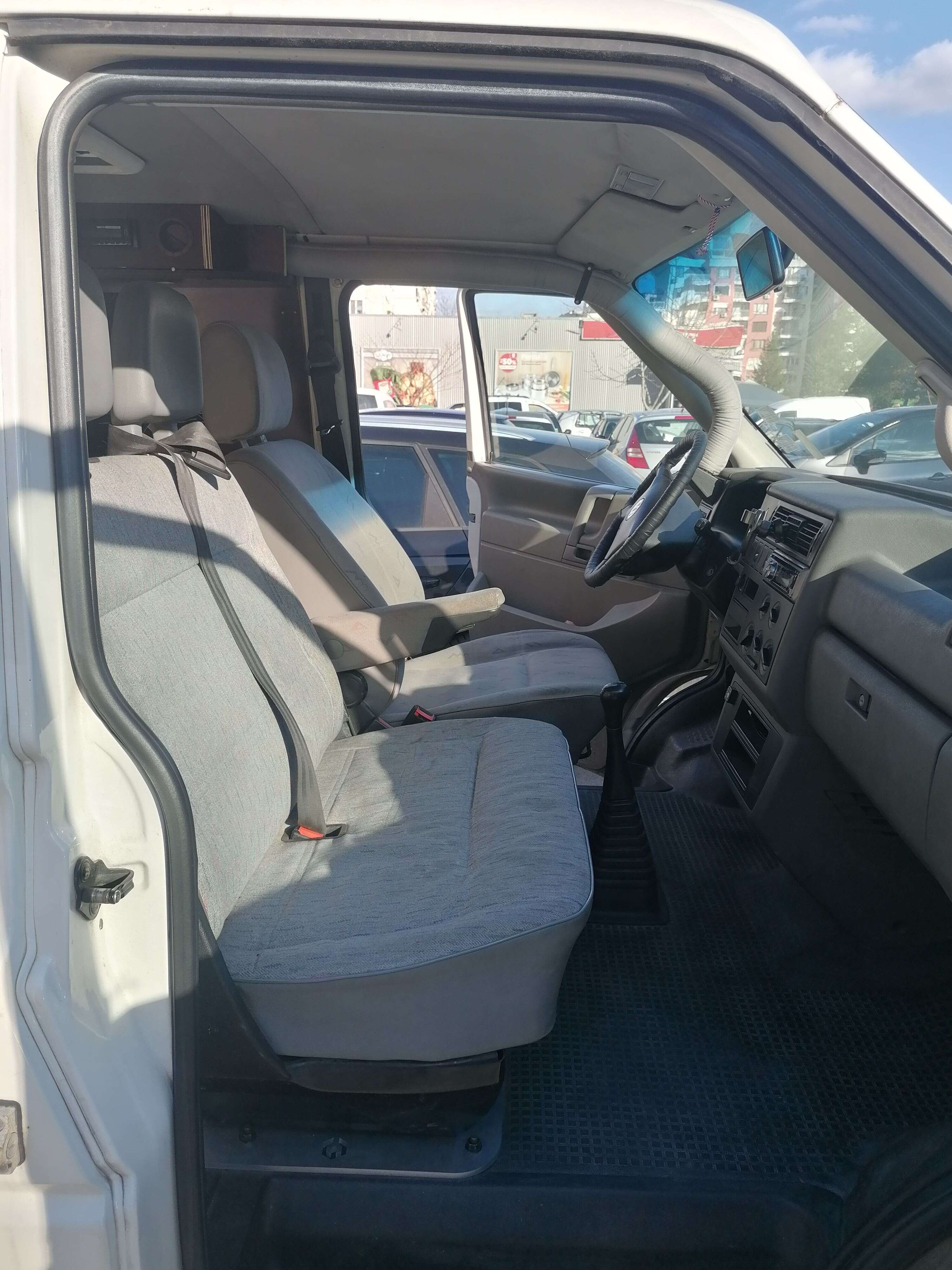 Adapterplatte Umrüstung VW T4 Bus Doppelsitzbank vorne Beifahrerseite Kniefreiheit Seitentasche